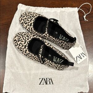 Zara Girls’ Leopard Print Mary Jane Flats